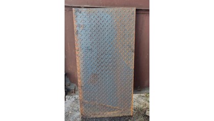 лист стальной рифленый чечевица 2 мм Ст3 купить в Перми