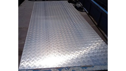 лист алюминиевый рифленый квинтет 1,2 мм ВД1 купить в Перми