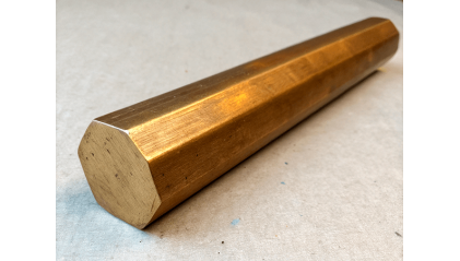 шестигранник бронзовый 17 мм БрАМц9-2 купить в Перми