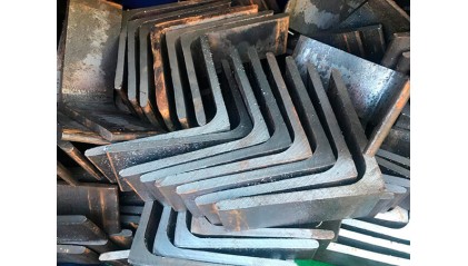 уголок стальной гнутый равнополочный 40x40x2,5 мм Ст3сп купить в Перми