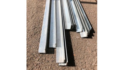 Уголок стальной оцинкованный неравнополочный 100x63x7 мм 09Г2С фото уголок стальной оцинкованный неравнополочный 100x63x7 мм 09Г2С купить в Перми