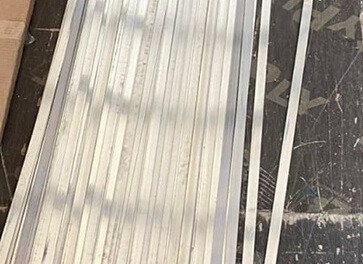 Полоса алюминиевая 40x4 мм АД31Т ГОСТ 15176-89 фото