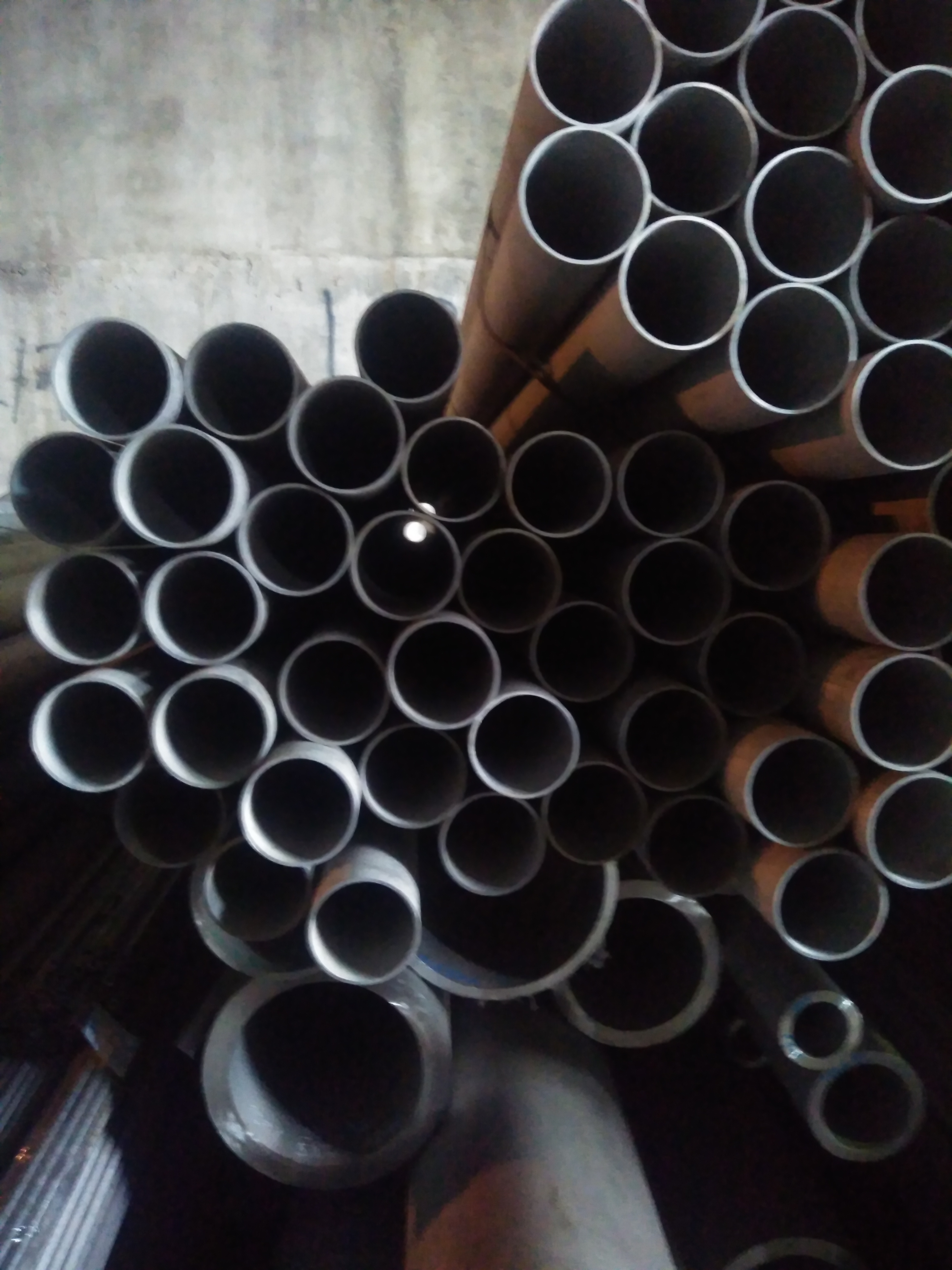 Купить трубы бесшовные стальные Перми Трубы бесшовные стальные Перми